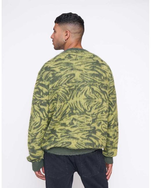 Concrete di Multiply Apparel in Green