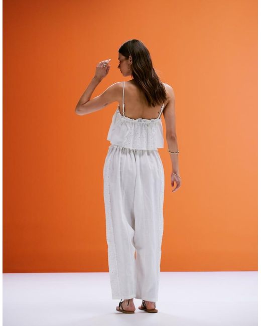 Mono Largo Blanco De Pernera Barrel Con Diseño A Capas Y Detalles De Encaje De ASOS de color Orange