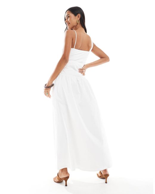 Exclusivité - - robe taille basse longueur mollet en coton aspect lin avec perles sur une bretelle 4th & Reckless en coloris White