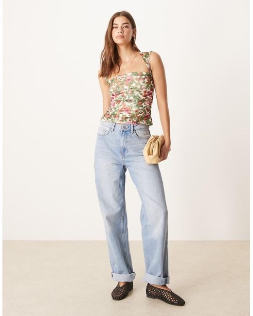 Top Senza Maniche Arricciato A Fiori Con Scollo Squadrato di Abercrombie & Fitch in Multicolor