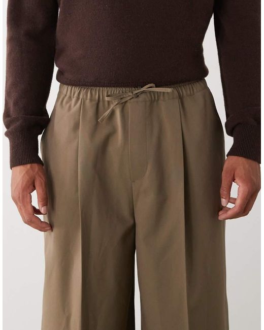 Pantalones De Sastre Marrones Extragrandes Con Cinturilla Elástica De Weekday de hombre de color Brown