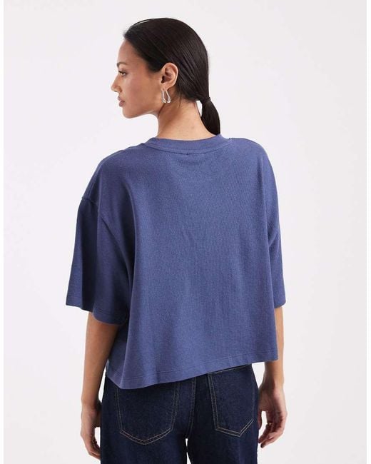 T-Shirt Corta di ASOS in Blue