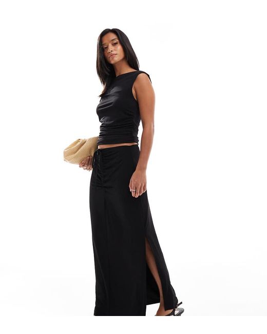 Falda Larga Negra Ceñida Con Fruncido En La Parte Delantera De (Parte De Un Conjunto) Vero Moda de color White