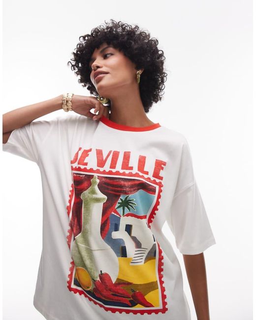 Camiseta Blanca Con Estampado Gráfico "Seville" Y Ribetes En Contraste De Punto Liso De TOPSHOP de color Red