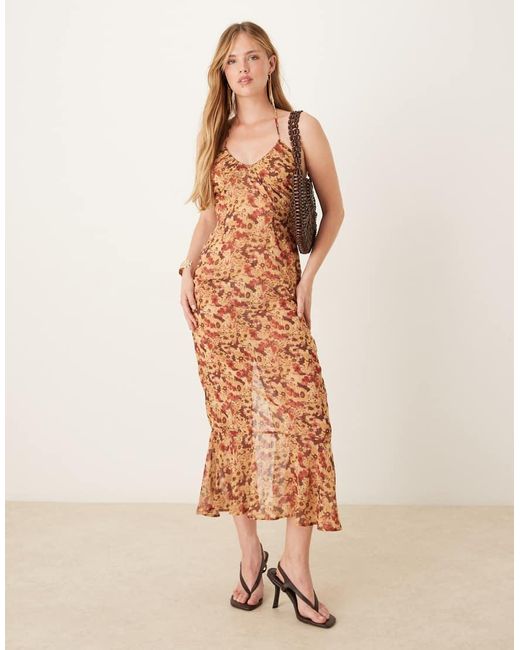 Motel Natural Alette Floral Print Halter Midaxi Dress