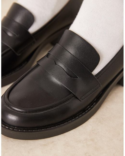 Raid Natural Aarya Loafers
