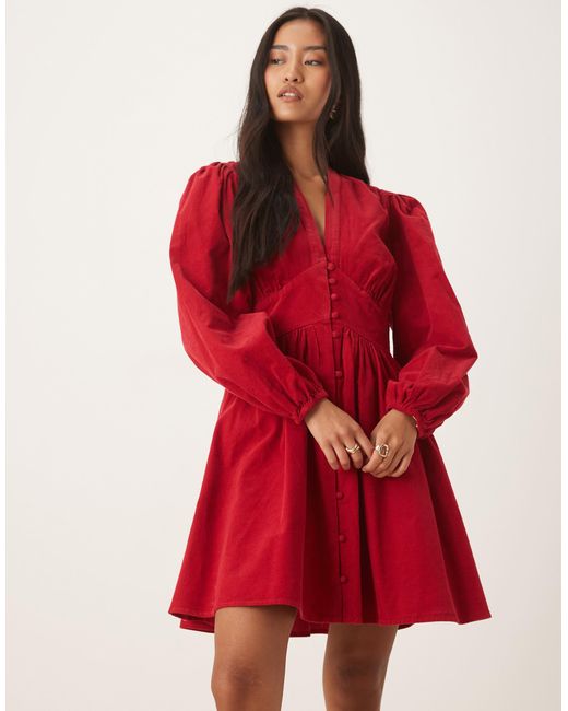 Starlight - robe courte en velours côtelé à manches longues Nobody's Child en coloris Red