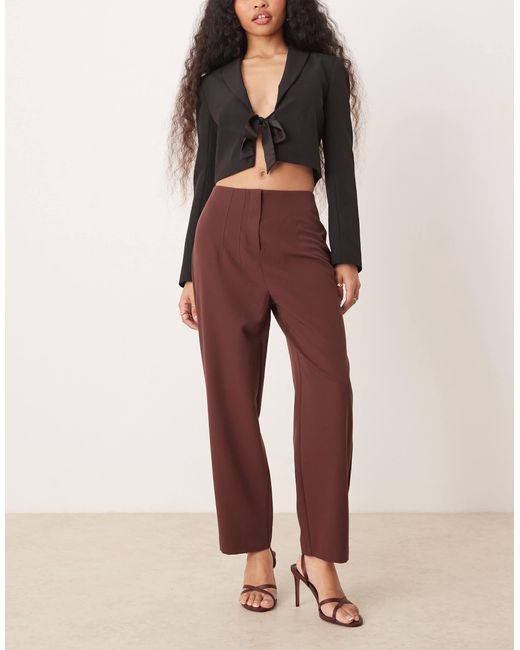 Essentials - pantalon cigarette - chocolat Miss Selfridge en coloris Red
