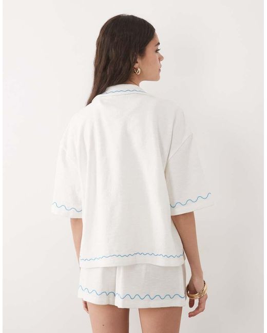ASOS White Textured Jersey Revere Shirt Co-Ord With Seahorse Embroidery