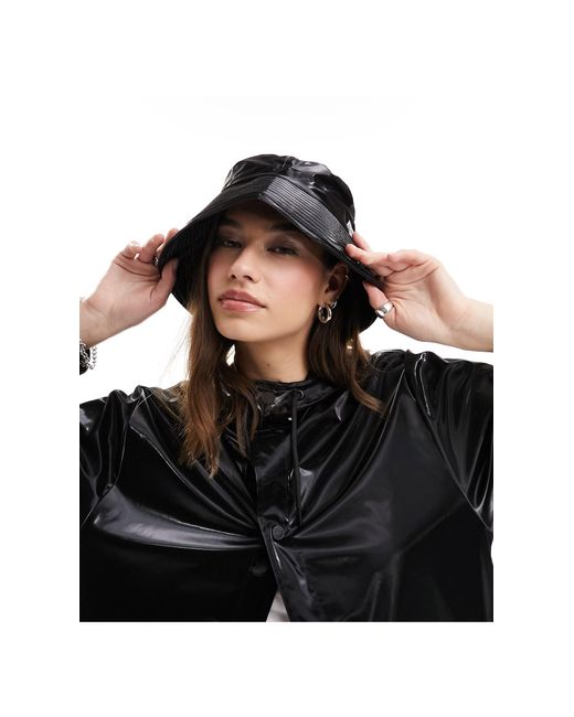 Cappello da pescatore impermeabile lucido di Rains in Black