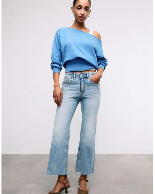 Stradivarius Blue D78 Cropped Flared Jeans