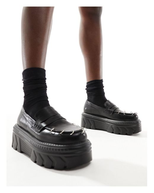 Koi - esgar - mocassini neri con suola spessa di Koi Footwear in Black