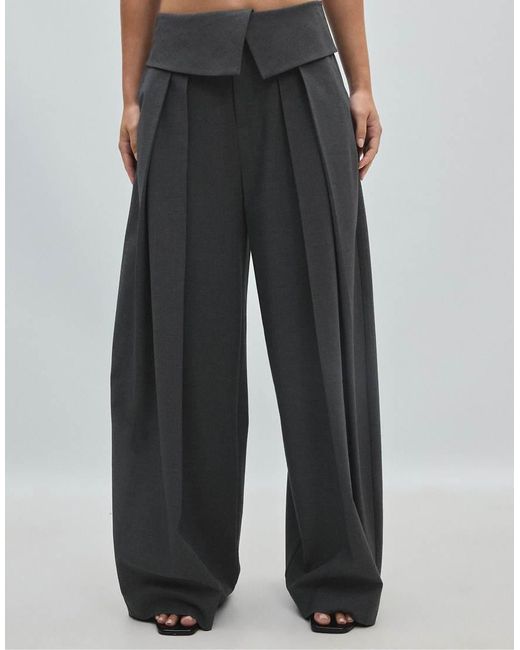 Stradivarius Gray Petite Wide-leg Trousers With Turned-up Waistband