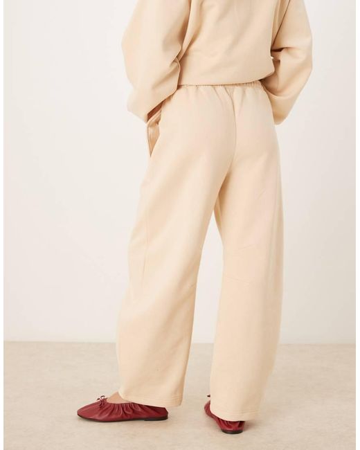 ASOS Joggingbroek Met Wijde Ronde Pijpen in het Natural