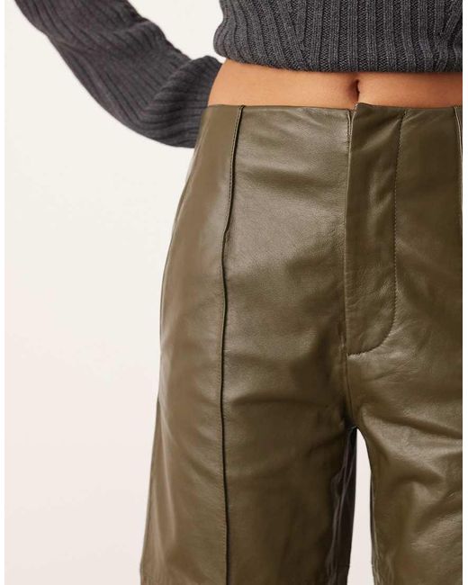 ARRANGE Natural Leather Slim Pants