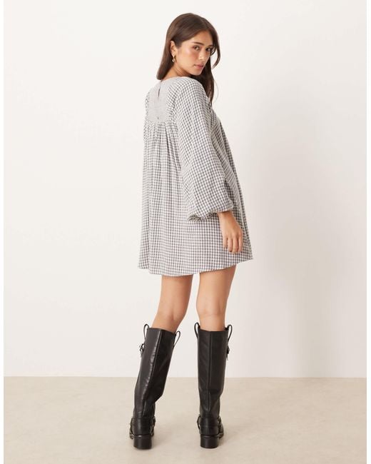 ASOS Gray – kurzes babydoll-keid aus bouclé