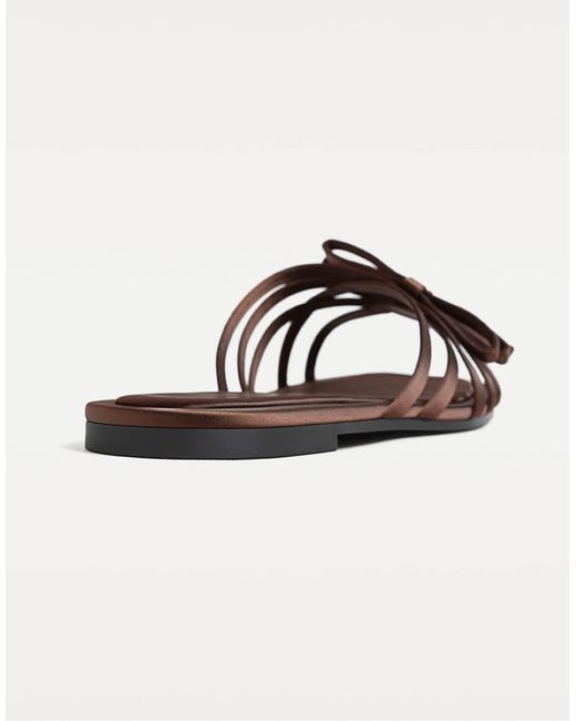Stradivarius Brown – flache pantoletten