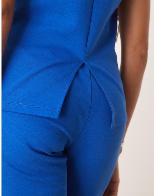 Top Con Vita A Corsetto Con Cucitura di ASOS in Blue