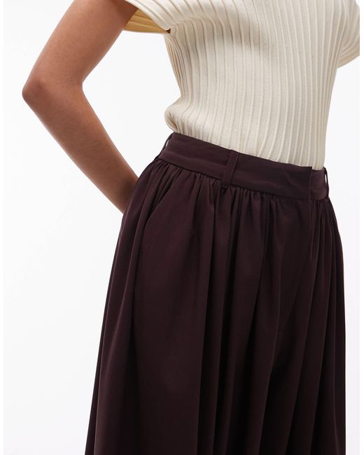 Pantalon bouffant habillé - prune ASOS en coloris White