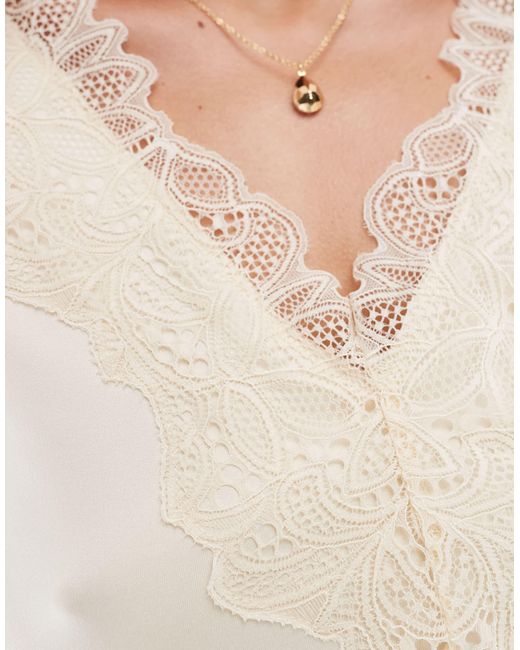 Y.a.s - débardeur à col v avec détail en dentelle Y.A.S en coloris Brown