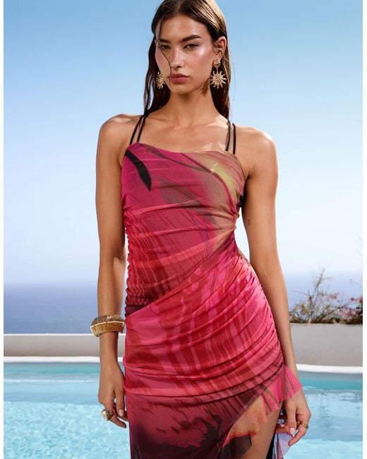 Robe longue en tulle à imprimé fleuri abstrait avec bretelles noires contrastantes et volants - rose ASOS en coloris Red