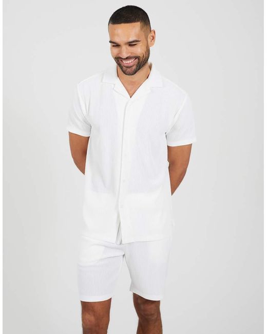 Brave Soul White Pleated Shorts for men