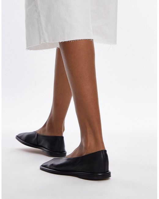 Charlotte - chaussures plates en cuir non doublé à bout carré TOPSHOP en coloris White