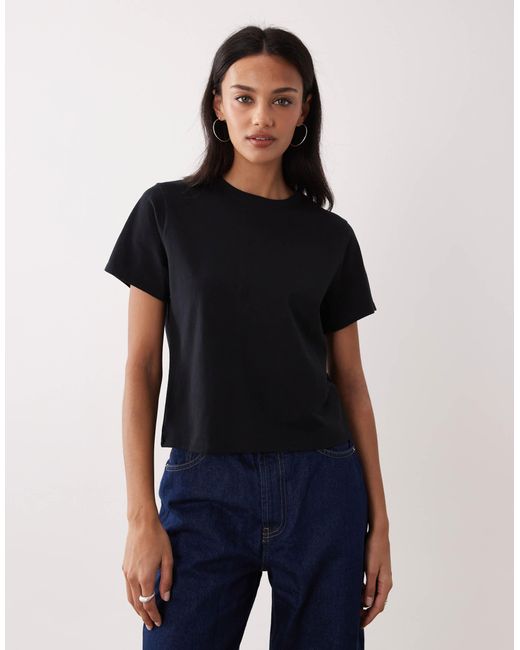Abercrombie & Fitch Black – leicht körpernah geschnittenes t-shirt