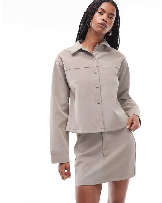 Camisa Extragrande De Tejido Efecto Cuero Texturizado De (Parte De Un Conjunto)-Neutro ASOS de color Natural