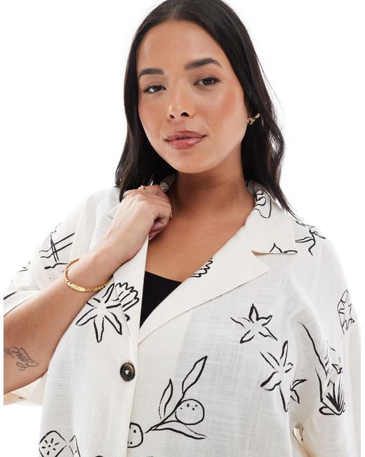 Asos design curve - chemise d'ensemble en lin mélangé à imprimé esquisses et manches courtes ASOS en coloris White