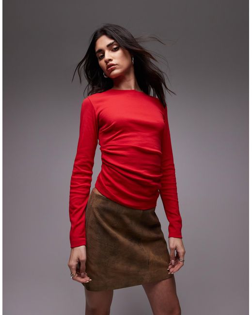 Top froncé sur les côtés à manches longues TOPSHOP en coloris Red