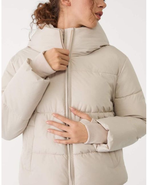 Stradivarius Gewatteerd Puffer Jack Met Capuchon in het Natural