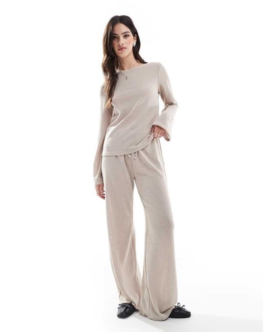 Top A Maniche Lunghe Con Scollo A Barchetta di ONLY in Gray