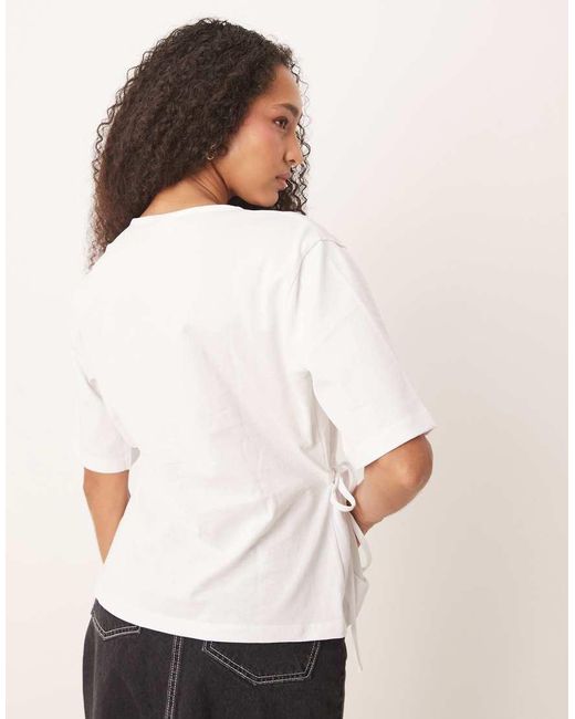 Camiseta Extragrande Con Detalle De Lazada De -Sin Color ASOS de color White