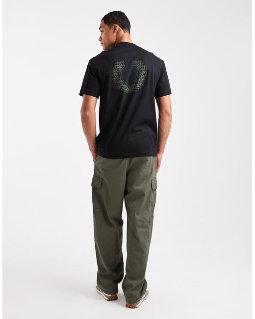 Camiseta Negra Con Estampado Trasero Y Logo Gráfico Light Box De Fred Perry de hombre de color Black