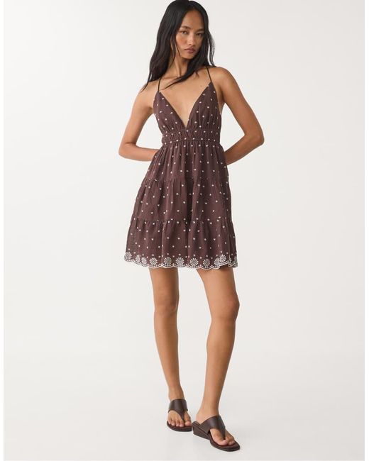 Vestito Corto Con Ricami di Stradivarius in Purple