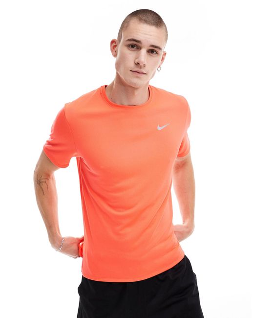 Nike – dri-fit miler – t-shirt in Orange für Herren