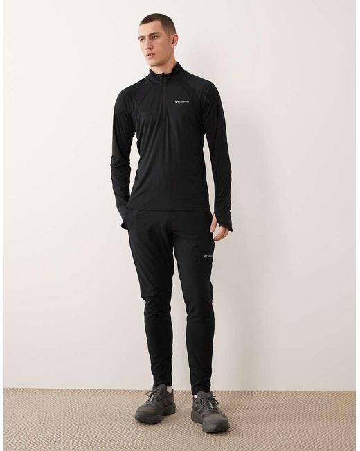 Columbia Black Stealth Spring Half Zip Top for men