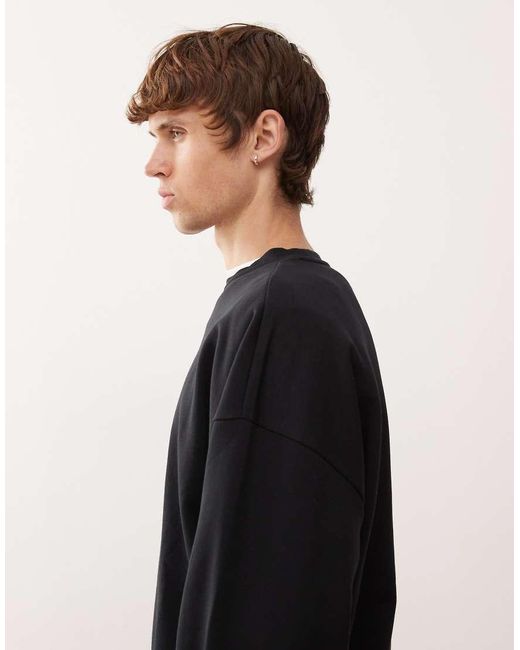 Sudadera Negra De Corte Cuadrado Extragrande Essentials De Collusion de hombre de color Black