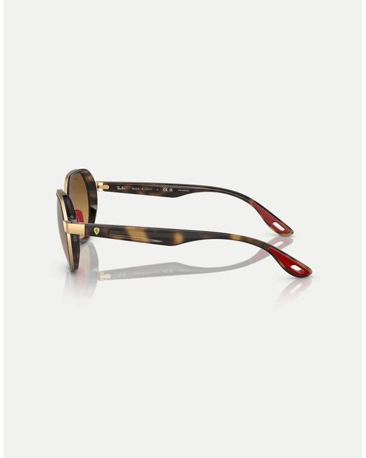 Gafas De Sol Doradas Irregulares Con Lentes Marrones Efecto Espejo Polarizadas De La Colección Scuderia Ferrari Rb3703M De Ray-Ban de color Natural