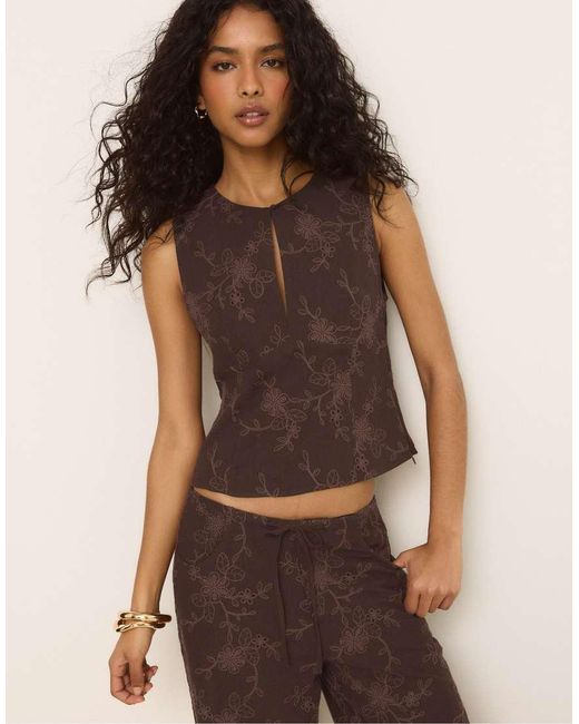 Stradivarius Brown Embroidered Fitted Sleeveless Top