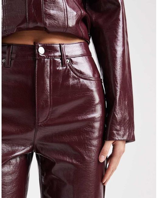 Pantalones Burdeos De Pernera Ancha Y Talle Alto De Vinilo Tessa De (Parte De Un Conjunto)-Rojo Vero Moda de color Purple