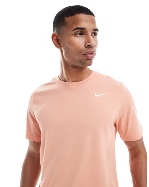 Camiseta Dri-Fit De -Naranja Nike de hombre de color Pink