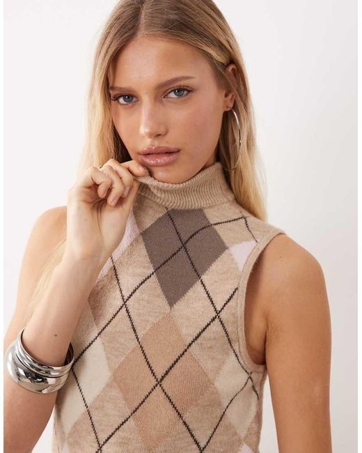 Daisy Street Natural Sleeveless Knit Vest With Argyle Graphic