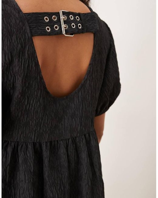 Ghospell Black Jacquard Maxi Dress With Scoop Back Buckle Detail