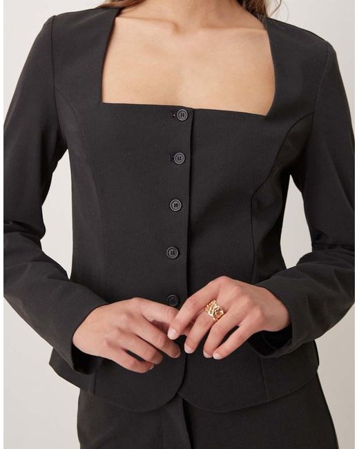 Klumi di Mango in Black