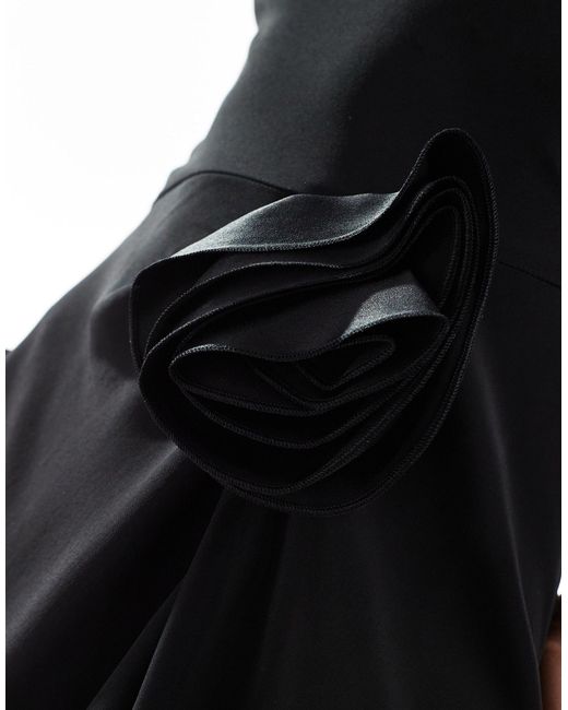 Robe courte asymétrique à détails fleur en 3d Mango en coloris Black