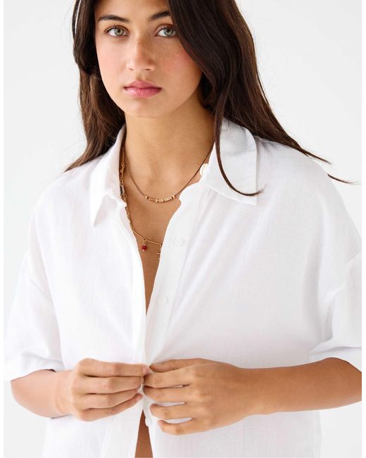 Pull&Bear White – rustic – kurzärmliges hemd