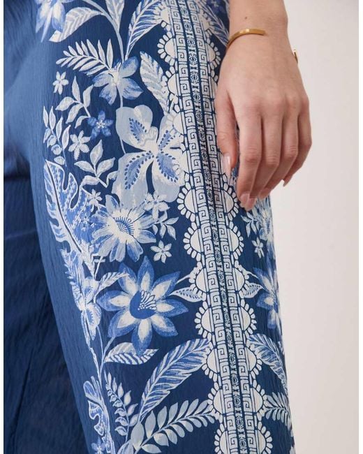 New Look Blue Botanical Print Wide Leg Trousers
