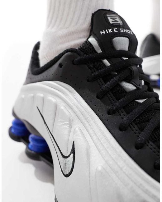 Shox R4 di Nike in White